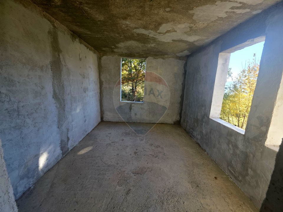 Casă / Vilă cu 5 camere de vânzare