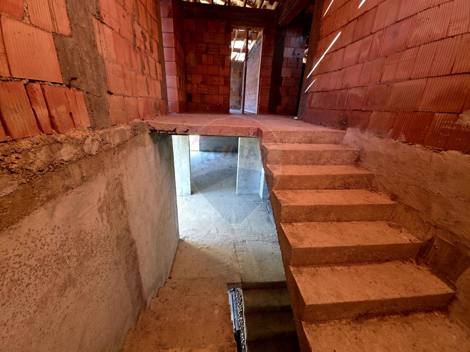 5 room House / Villa for sale