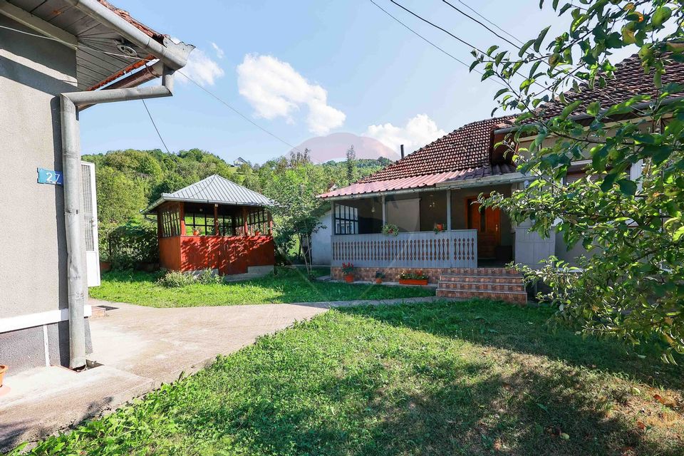 4 room House / Villa for sale