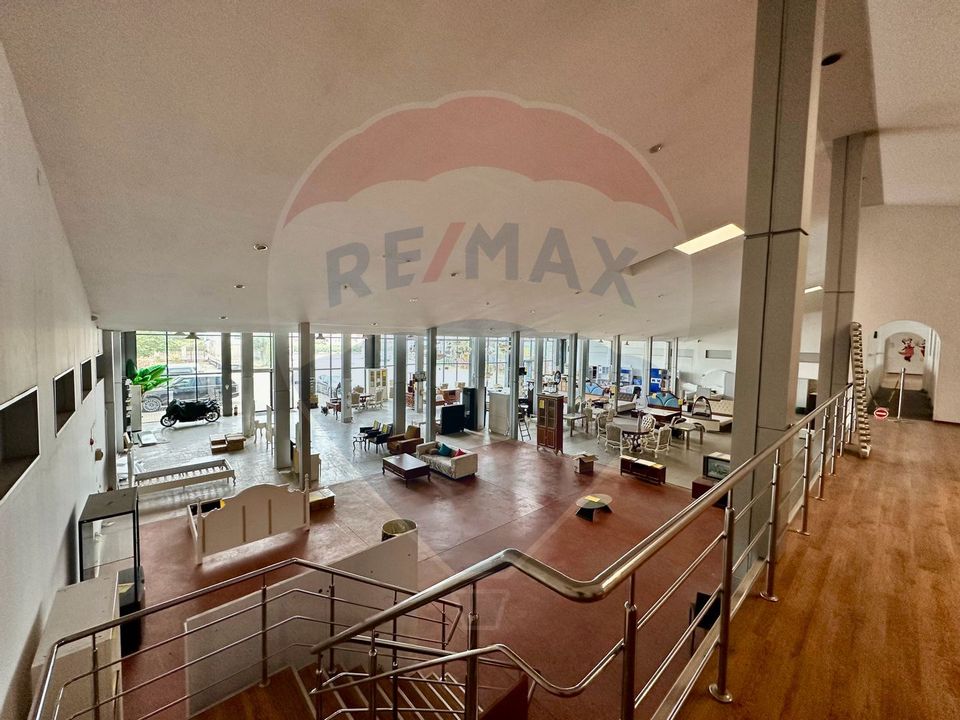 1,400sq.m Commercial Space for rent, Est area