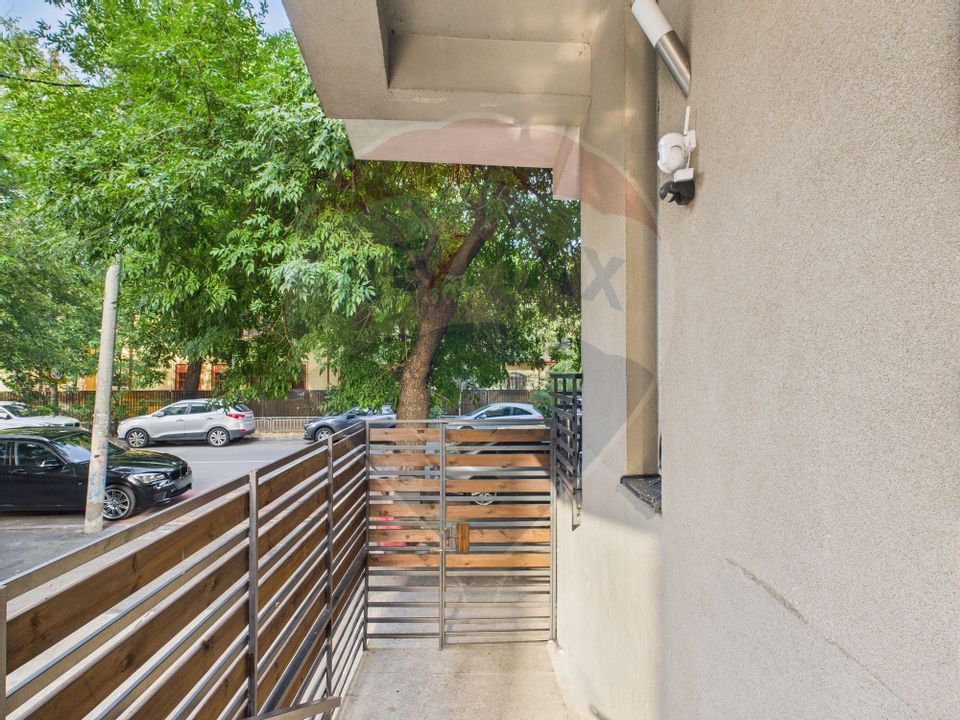 3 room Apartment for sale, Damaroaia area