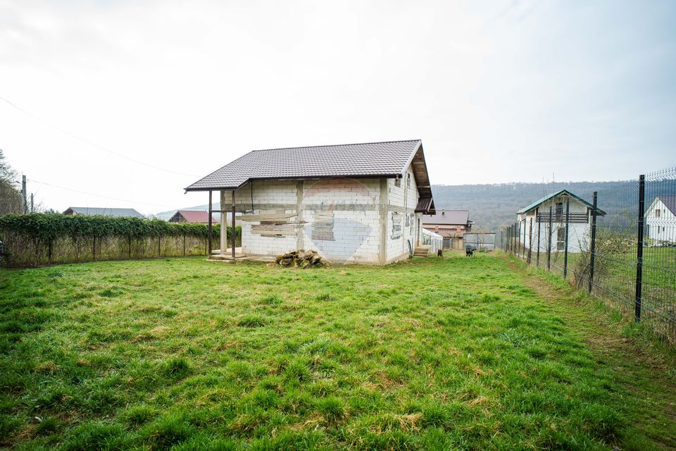 4 room House / Villa for sale