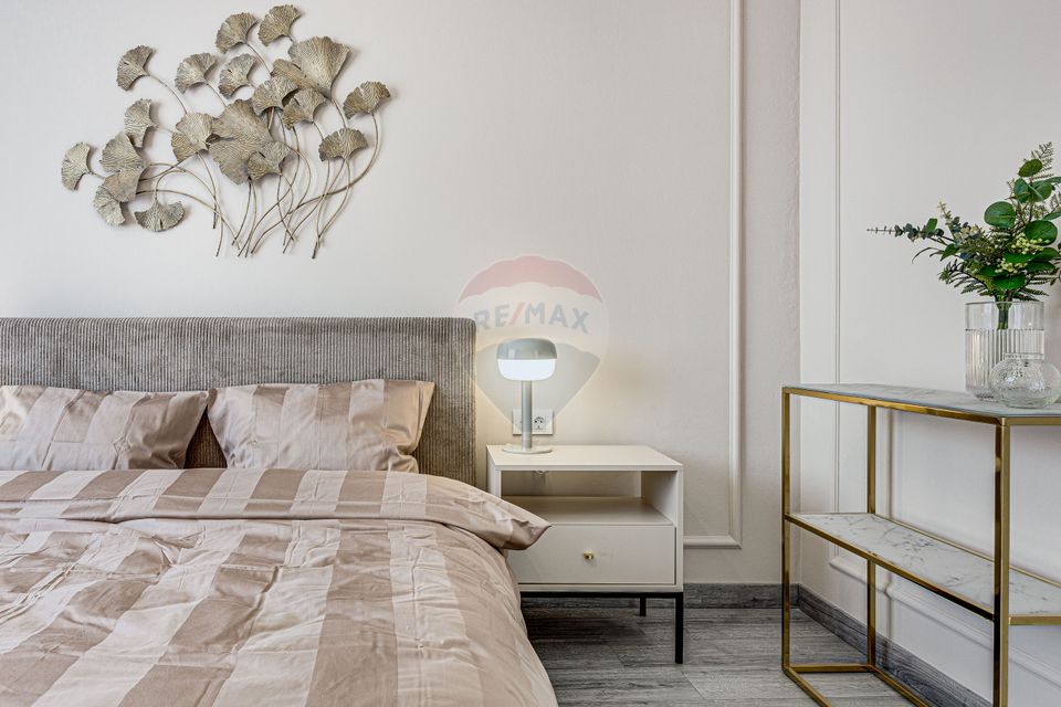 Apartament cu 3 camere de închiriat, parcare subterana, Complex Cozia