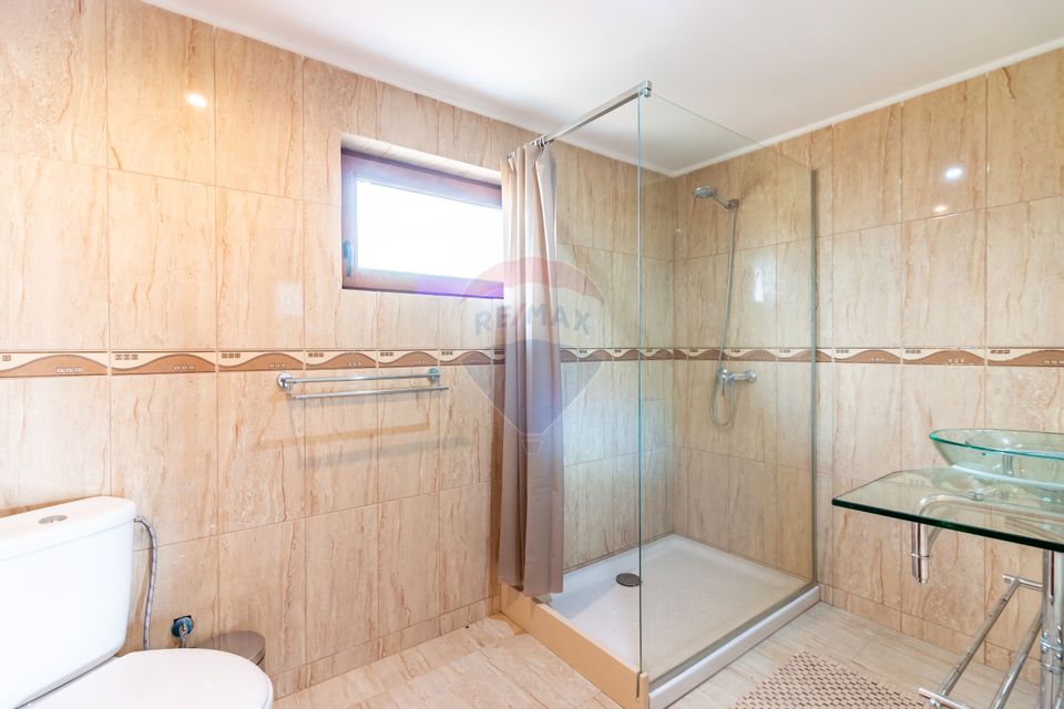 Casă finalizată, 278 mp teren 2305 mp Pleașa, Bucov, Ploiesti