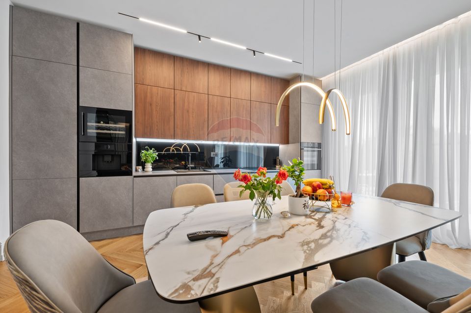 Arhitectură, tehnologie și lifestyle premium într-o vilă spectaculoasă