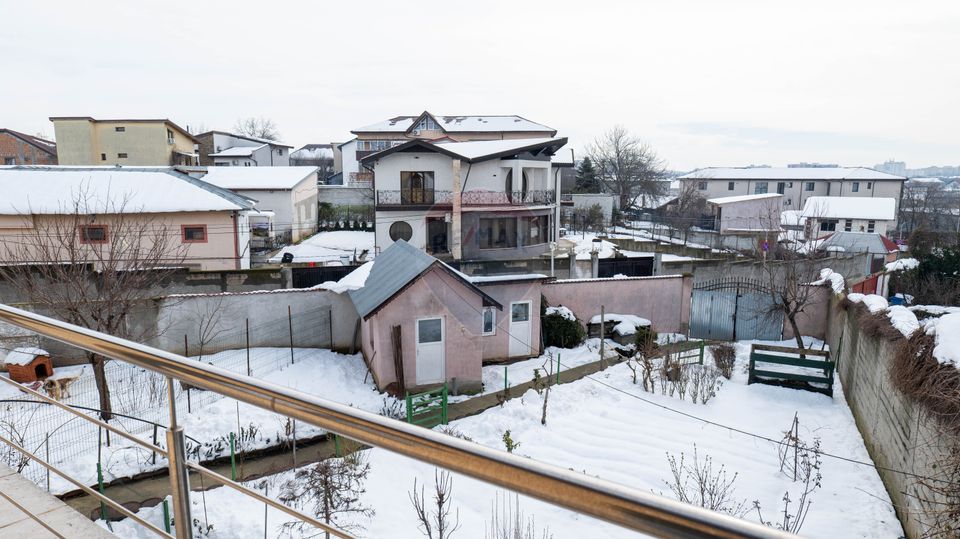 5 room House / Villa for sale