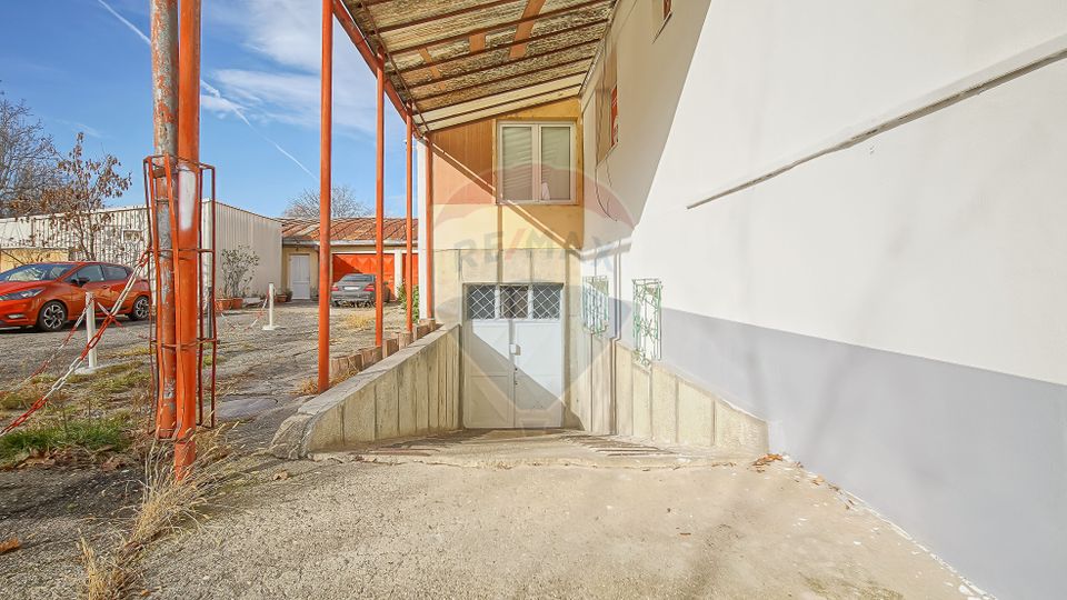 200sq.m Commercial Space for rent, Centrul Civic area