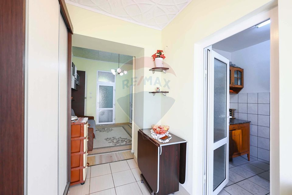 Apartament 1 Cameră, Semicentral, Spațios, Menumorut, La Curte Vânzare