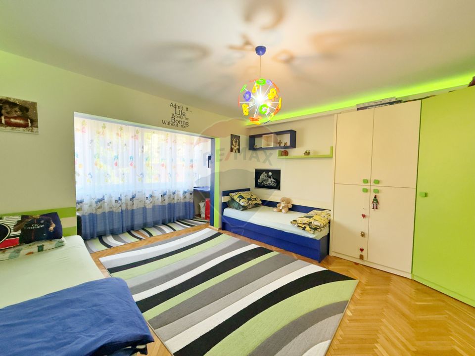 4 room Apartment for rent, Central area