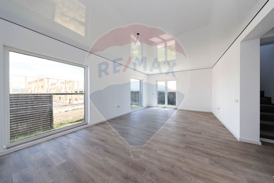 4 room House / Villa for sale