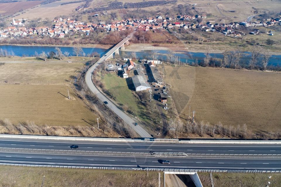 750sq.m Commercial Space for sale