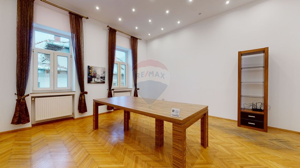 RENTED !! Rent representative offices, downtown, Brasov.