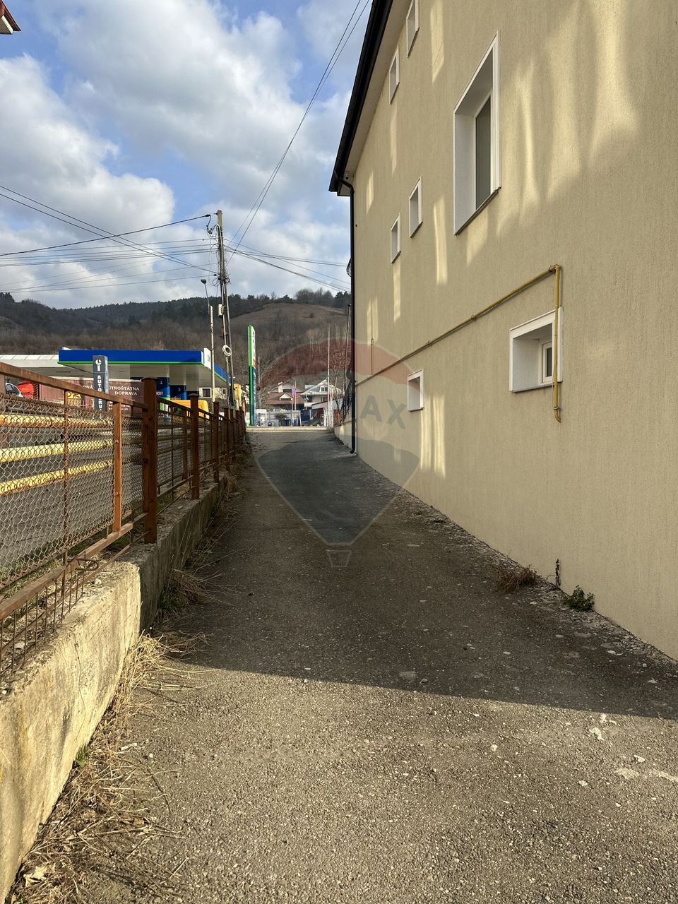 Hala industriala 114 mp zona Ursulet situata la DN