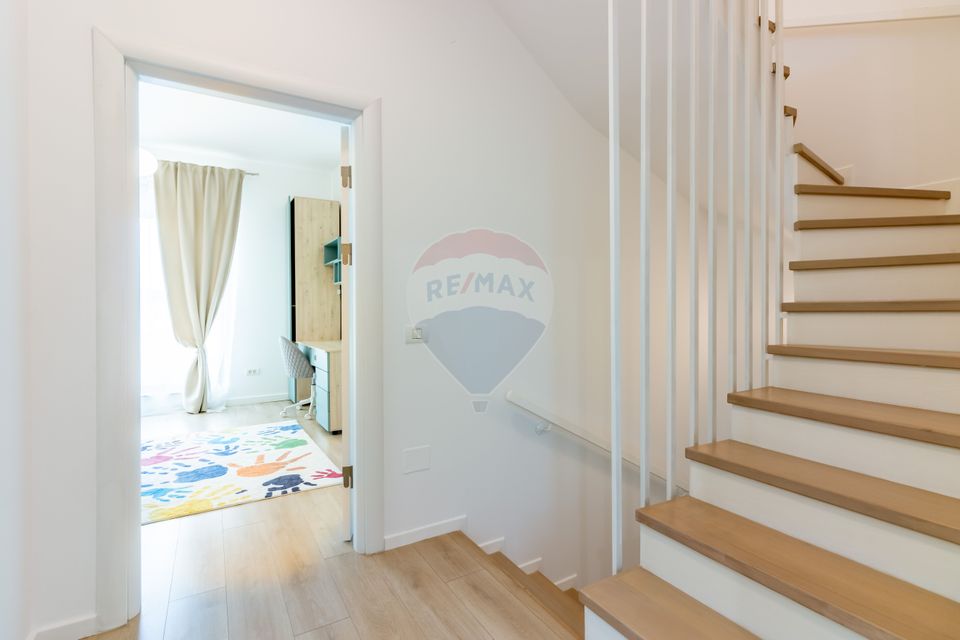 4 room House / Villa for sale