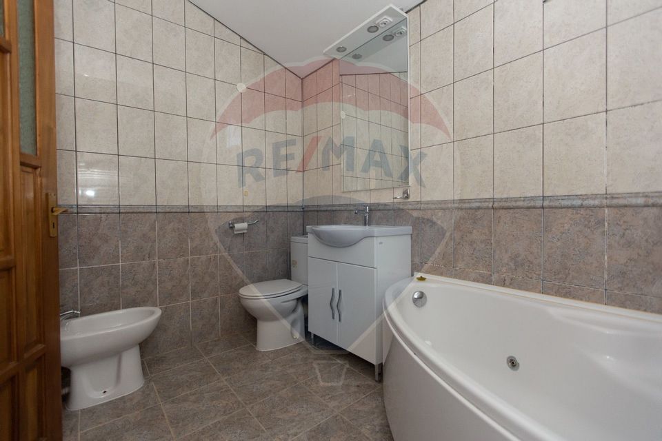 6 room House / Villa for sale, Central area