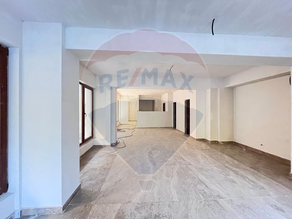 Spațiu comercial de inchiriat - 230 mp cu terasa - zona Aviatorilor