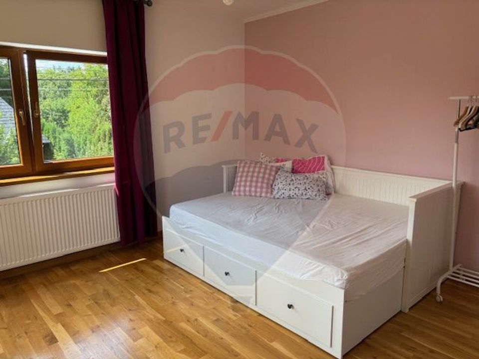 5 room House / Villa for sale