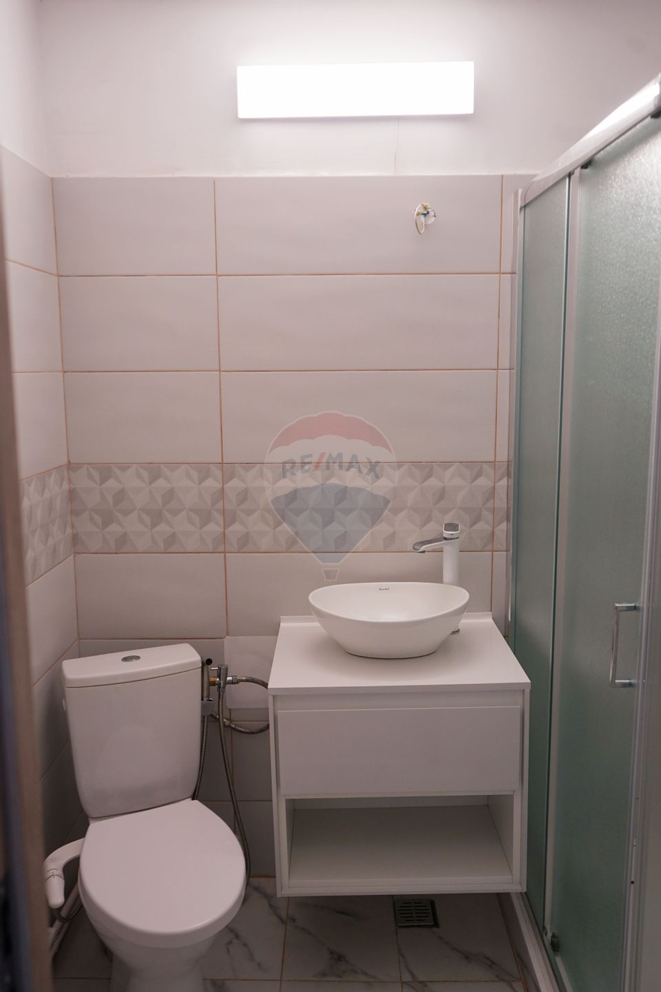 Apartament cu 4 camere - Drumul Taberei /  Valea Ialomitei