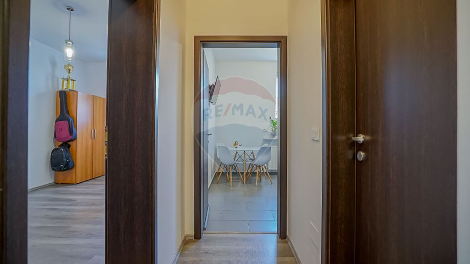 !! VANDUT !!  Apartament spațios, terasă proprie, Tractorul, Brașov