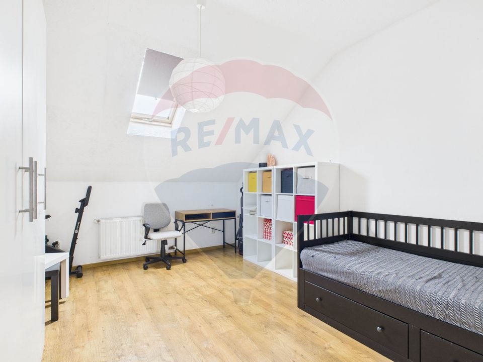 Casa / Vila cu 4 camere Darza, Crevedia