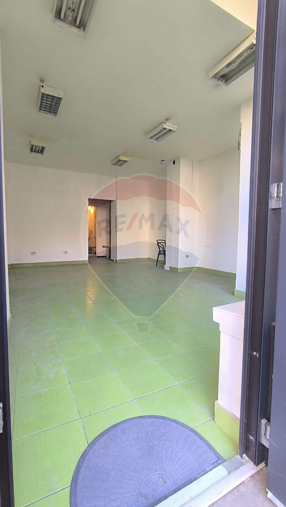 50sq.m Commercial Space for rent, Marasti area
