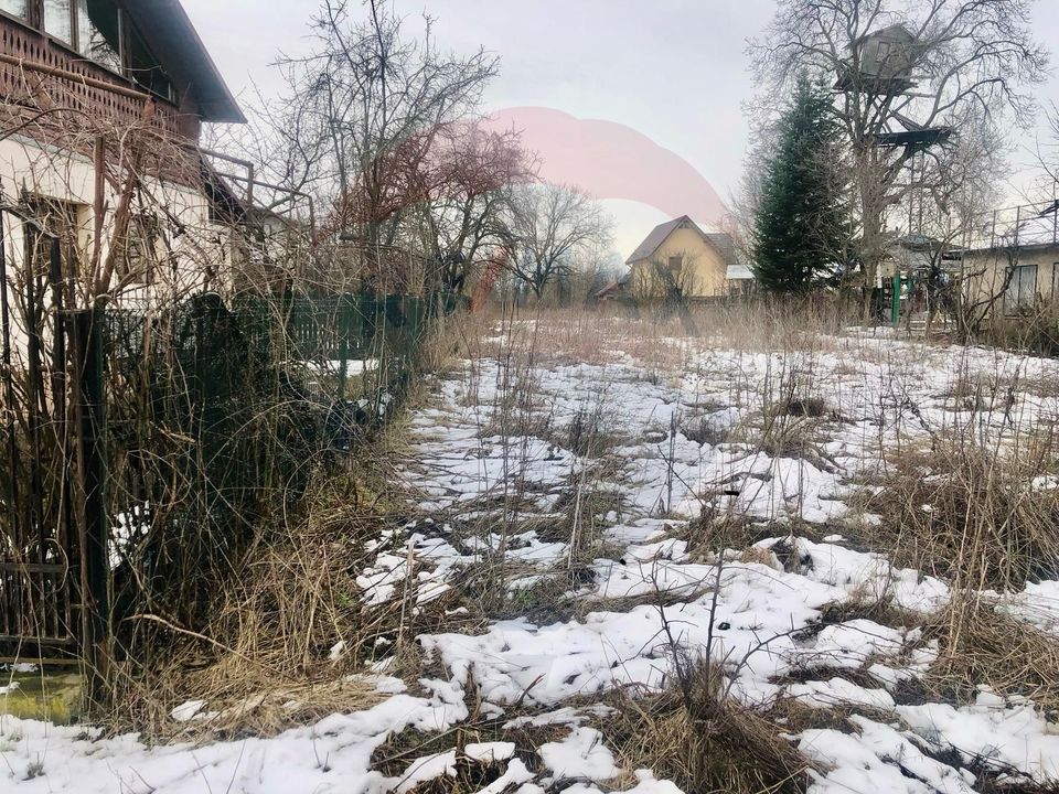 Land 2,432sqm Cornu de Jos (Cornu) / Strada Florilor