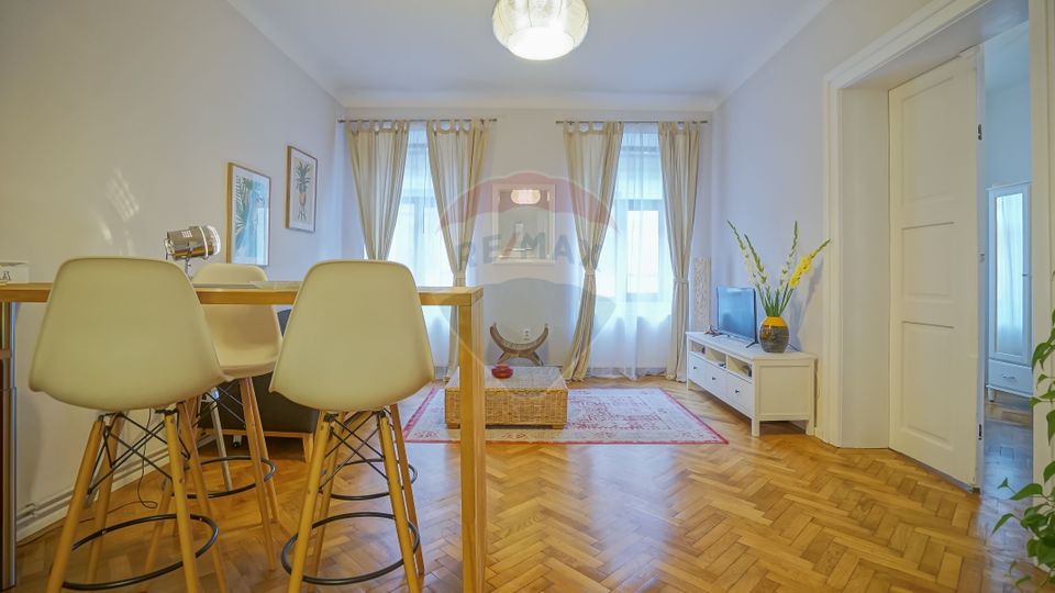 Apartament cochet, complet mobilat și utilat, str Postavarului
