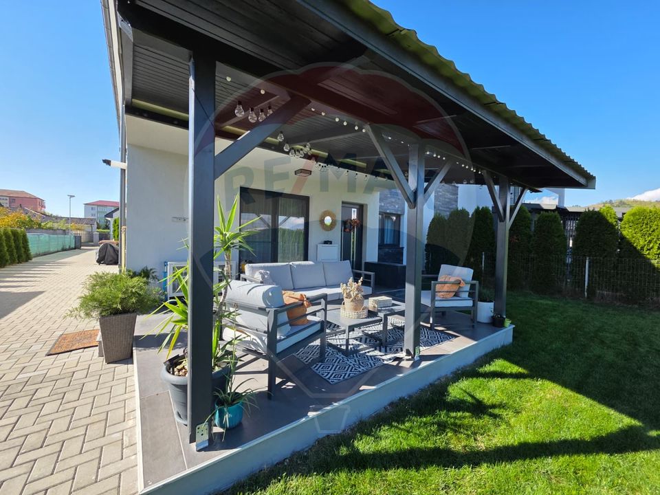 Casa noua Strada Aviatorilor Medias