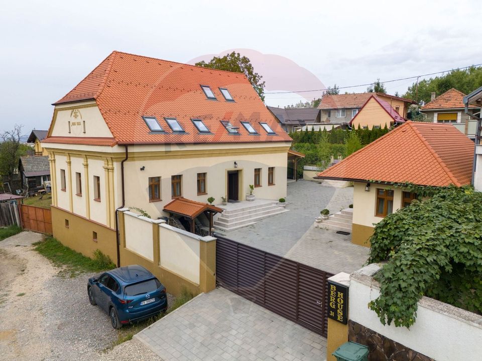 8 room House / Villa for sale, Baciu area