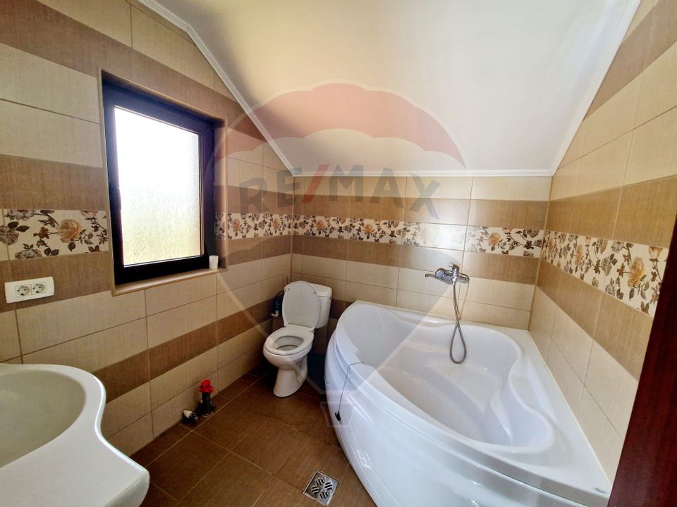 4 room House / Villa for sale, Bariera Valcii area