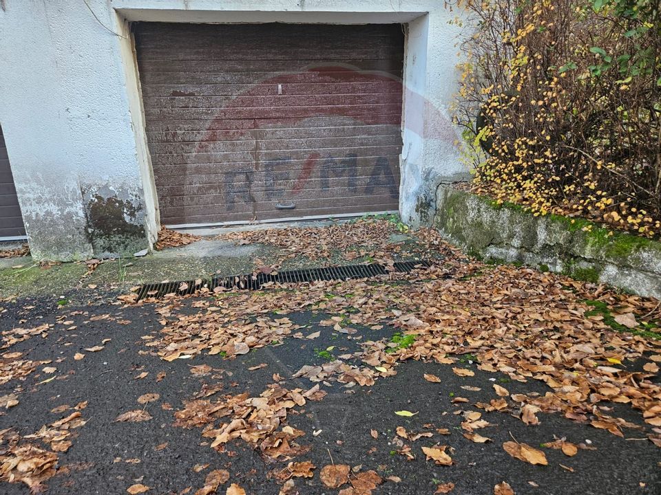 Apartament cu 3 camere de vânzare, str. Hortensiei