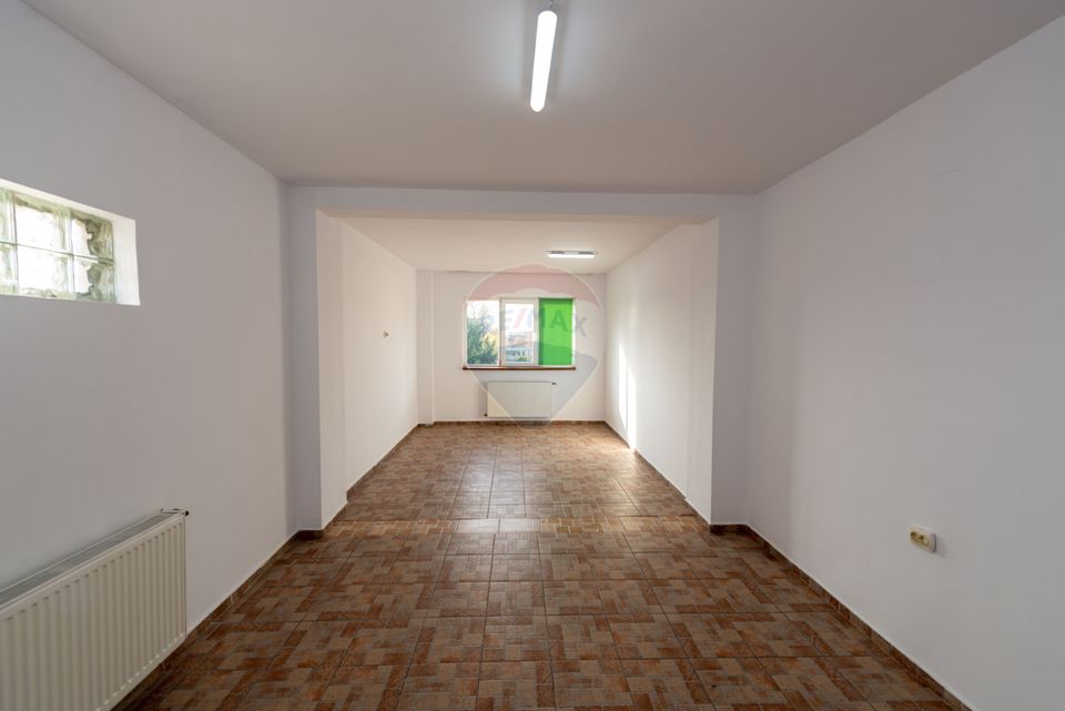 Villa with 10 rooms for rent, GF+GF+1+M, 284mpu, 220 sqm land