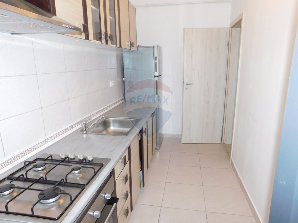 Garsoniera for rent in the Militari area