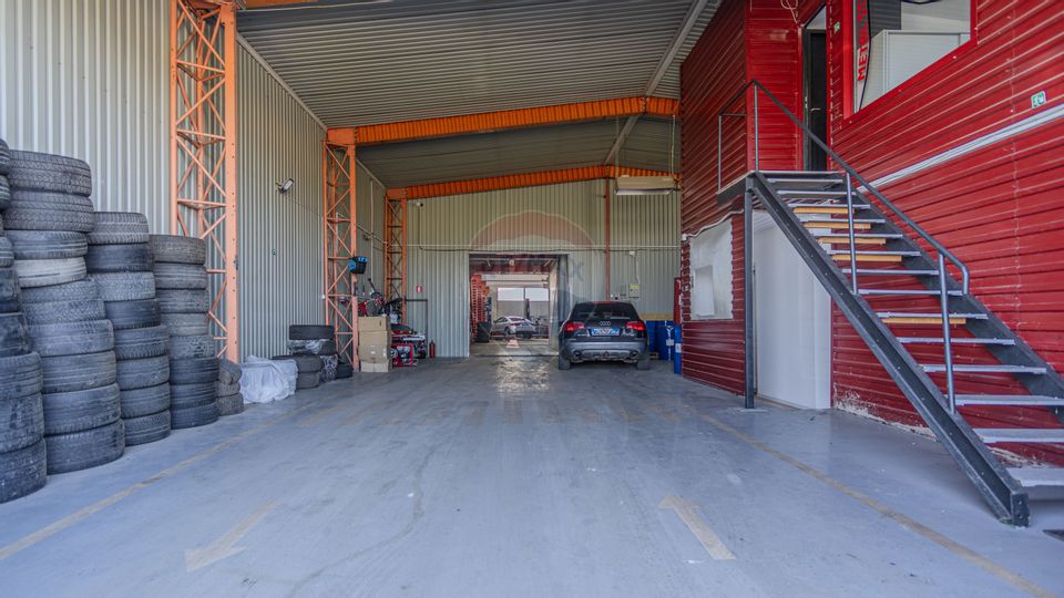 Hala + Spatiu de birouri cu destinatii multiple : Teren 1116 mp