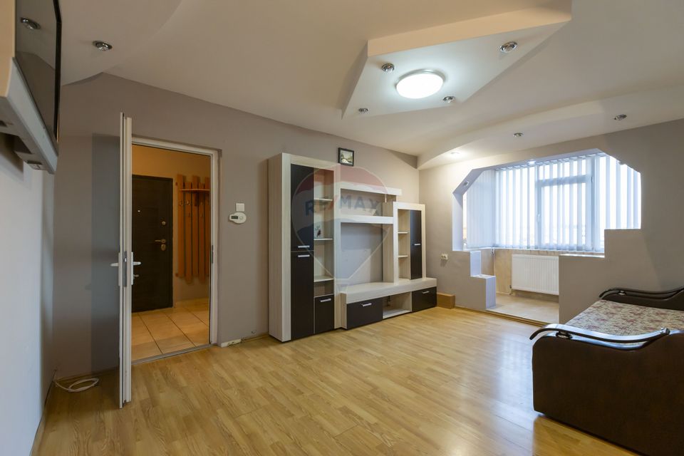 Apartament cu 2 camere de vânzare ,  strada 8 Martie (Mioriței)
