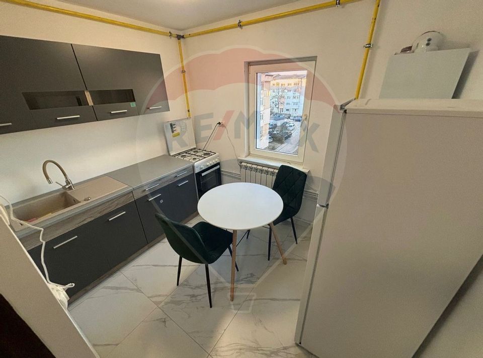 Garsonieră confort 1, decomandată, etaj 4/4  Zona Nord