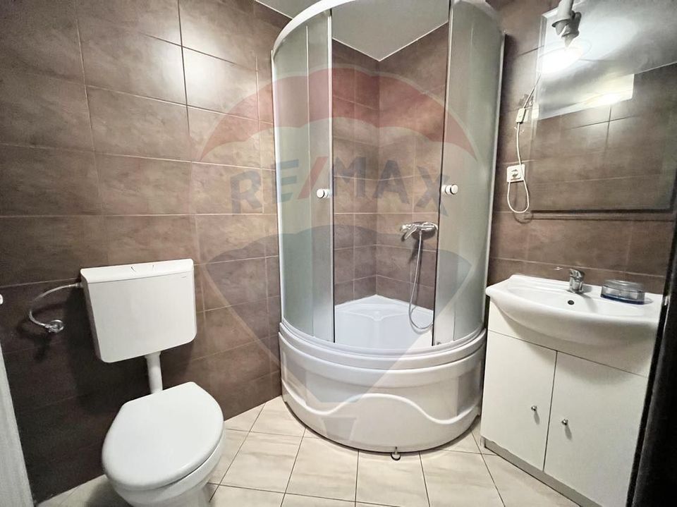 Apartament la casa de inchiriat!