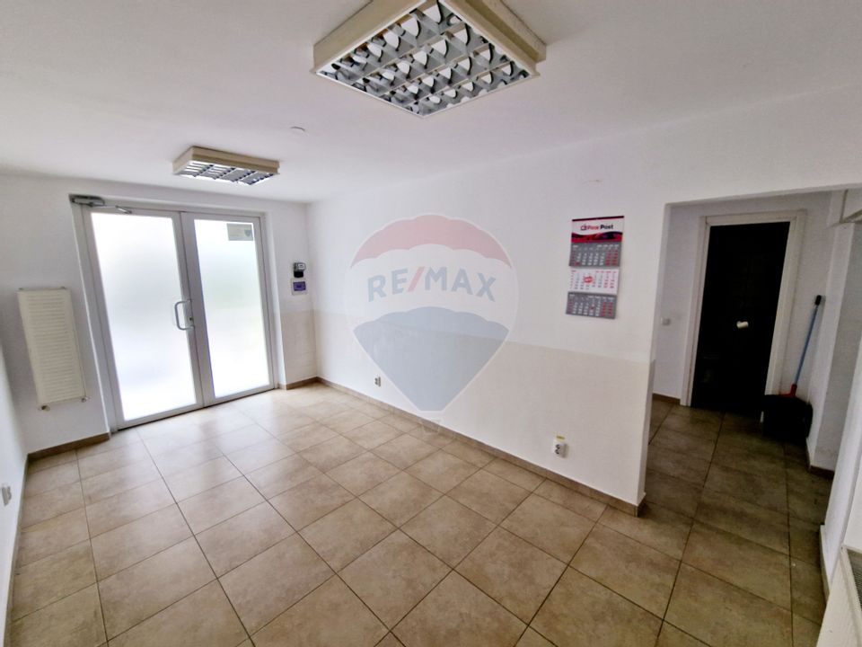 60sq.m Commercial Space for rent, Precista area