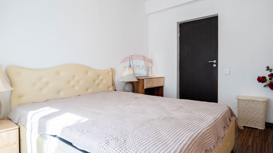 Dobroesti - vanzare apartament 3 camere, strada Marului