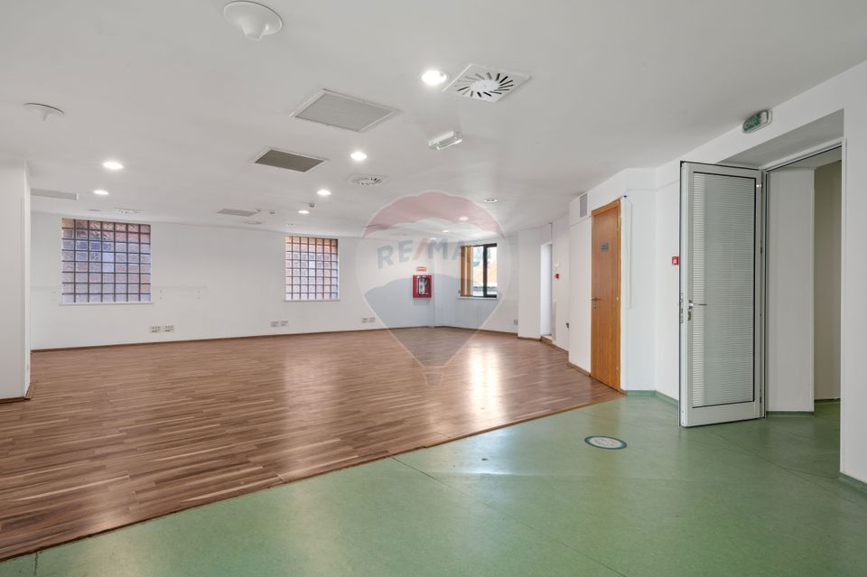 541sq.m Office Space for rent, Ultracentral area