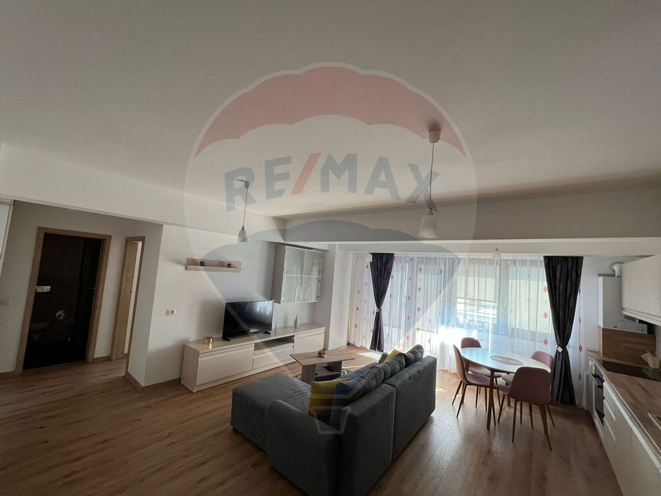 Apartament cu 2 camere de inchiriat în zona ultracentrala-topaz