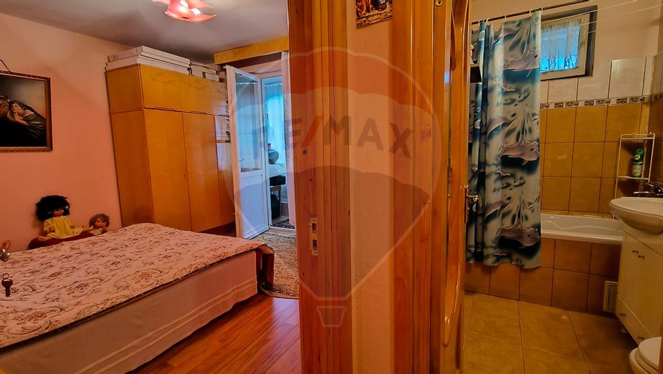 Apartament cu 3 camere de vânzare în zona Hipodrom Braila