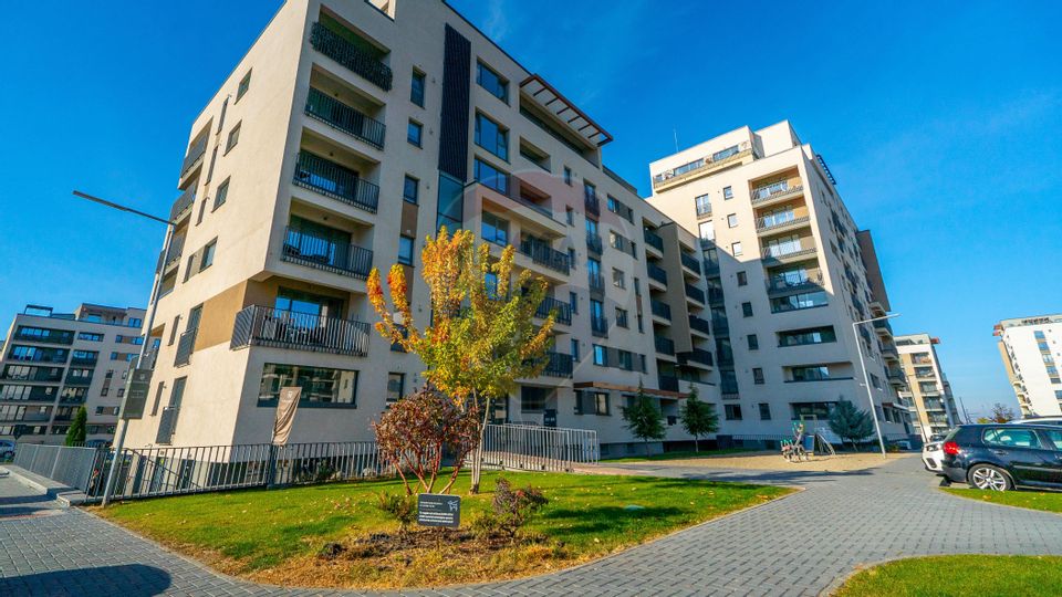 Apartament cu 2 camere de închiriat în zona Tractorul