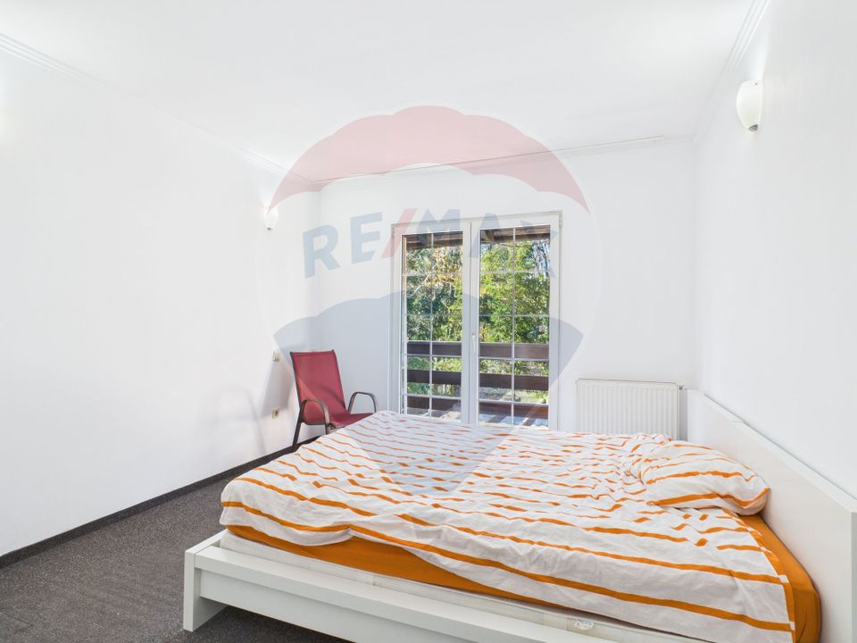 De vanzare | Vila in Paradisul Verde cu gradina si padure proprie |