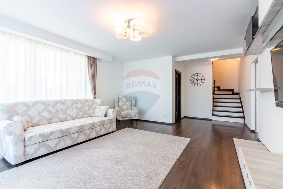 Vanzare Vila Individuala mare | 7 camere, 2 terase | P+1+2R | Curte