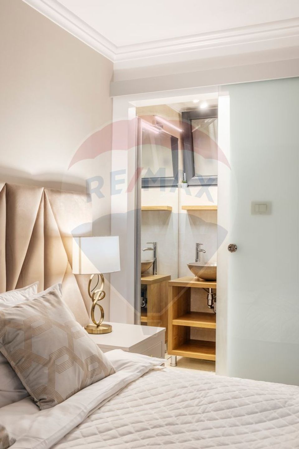 30sq.m Commercial Space for sale, Central area