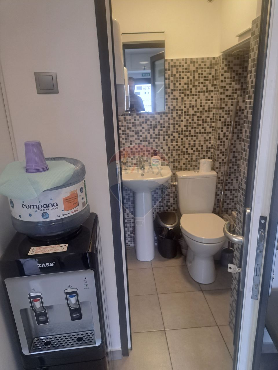 45sq.m Commercial Space, Central area