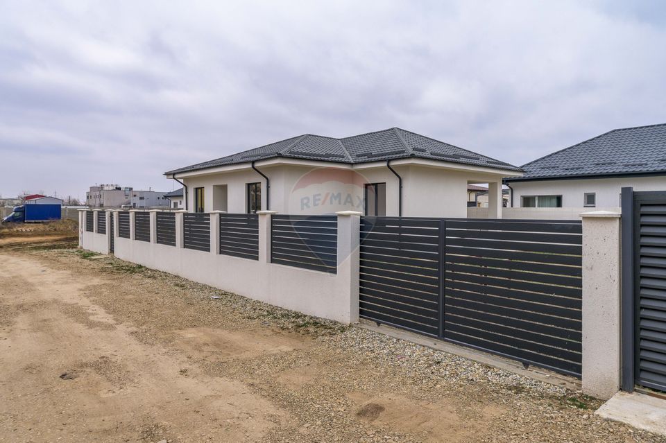 Casă modernă – eficiență energetică și confort, gata de mutare