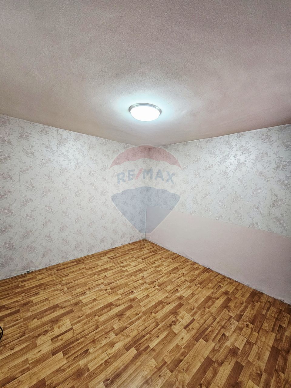 3 room Apartment for sale, Darmanesti area