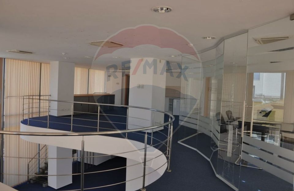 Commercial space with yield for sale -Universiate-